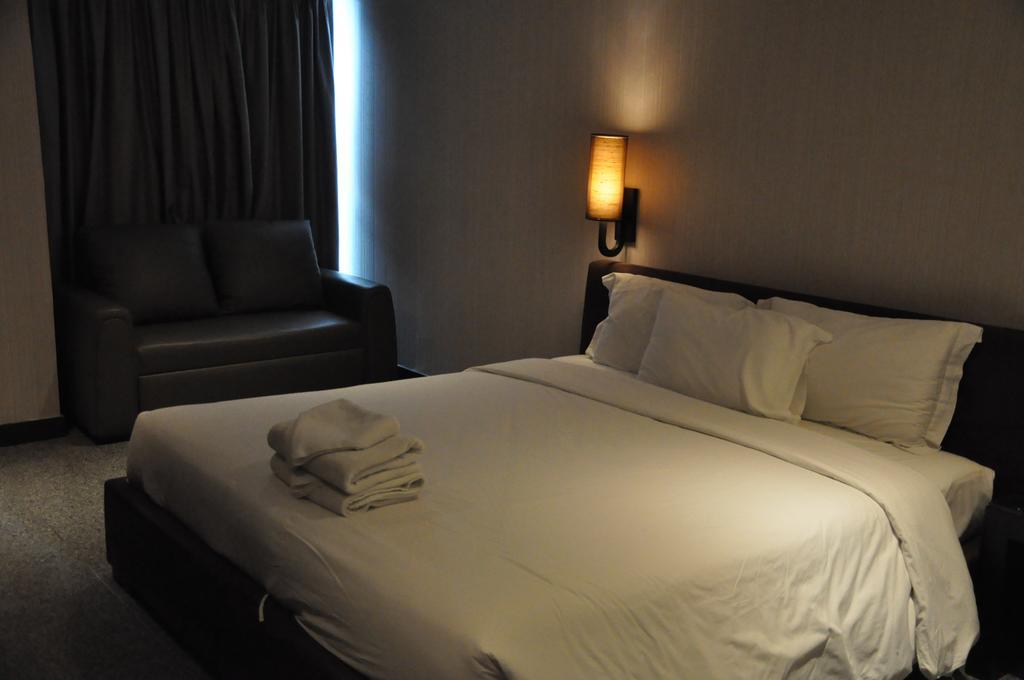 Hotel Pietra Bangkok Extérieur photo
