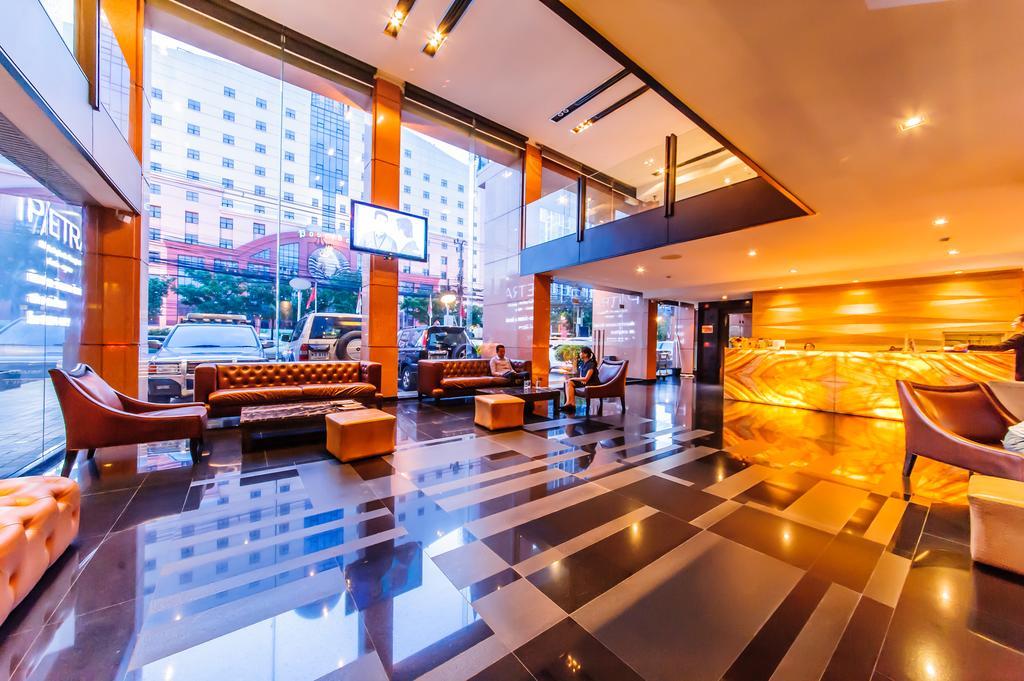 Hotel Pietra Bangkok Extérieur photo