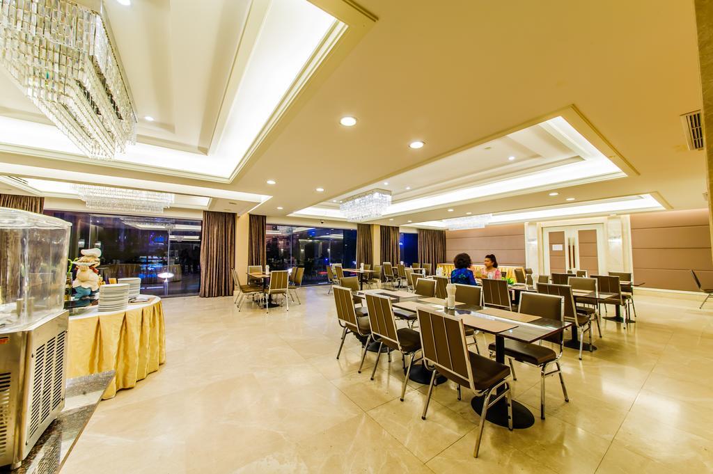 Hotel Pietra Bangkok Extérieur photo