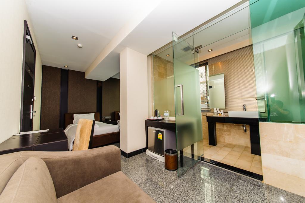 Hotel Pietra Bangkok Extérieur photo