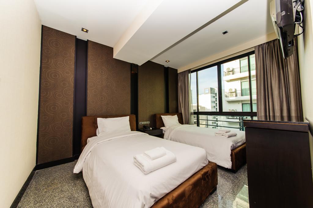 Hotel Pietra Bangkok Extérieur photo