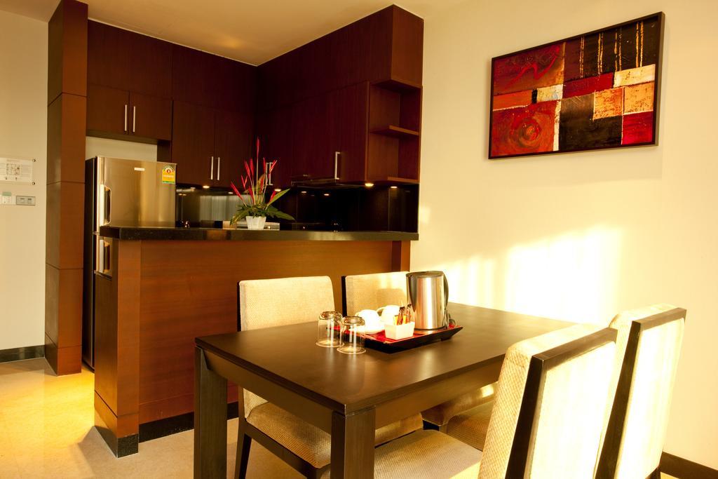 Hotel Pietra Bangkok Extérieur photo